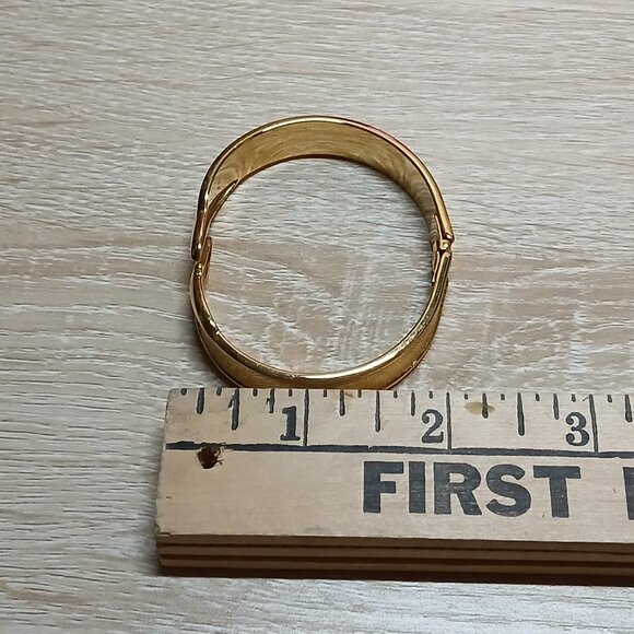 Monet Gold Tone Hinged Bangle Bracelet Vintage Costume Jewelry #55 - Picture 6 of 12